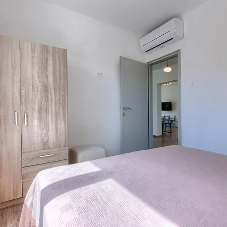 Apartment Del Sol By Interhome Labin (Istria)